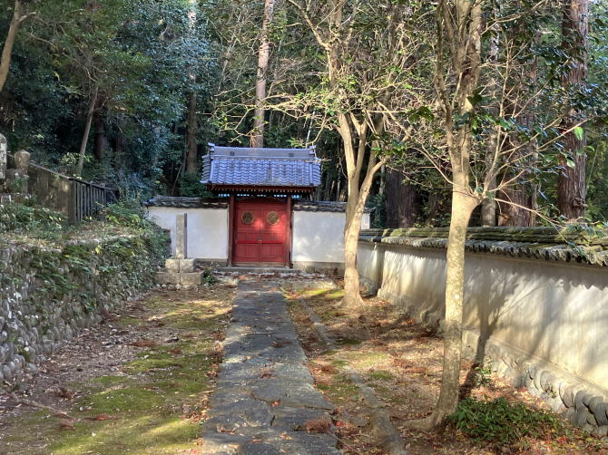 �񖓒����뎛�̏����M�N�_���̕�